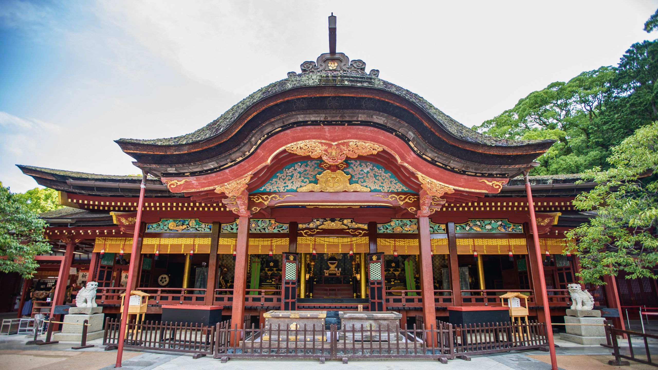 Dazaifu Tenmangu “The Sacred Shrine of Learning and Plum Blossoms”